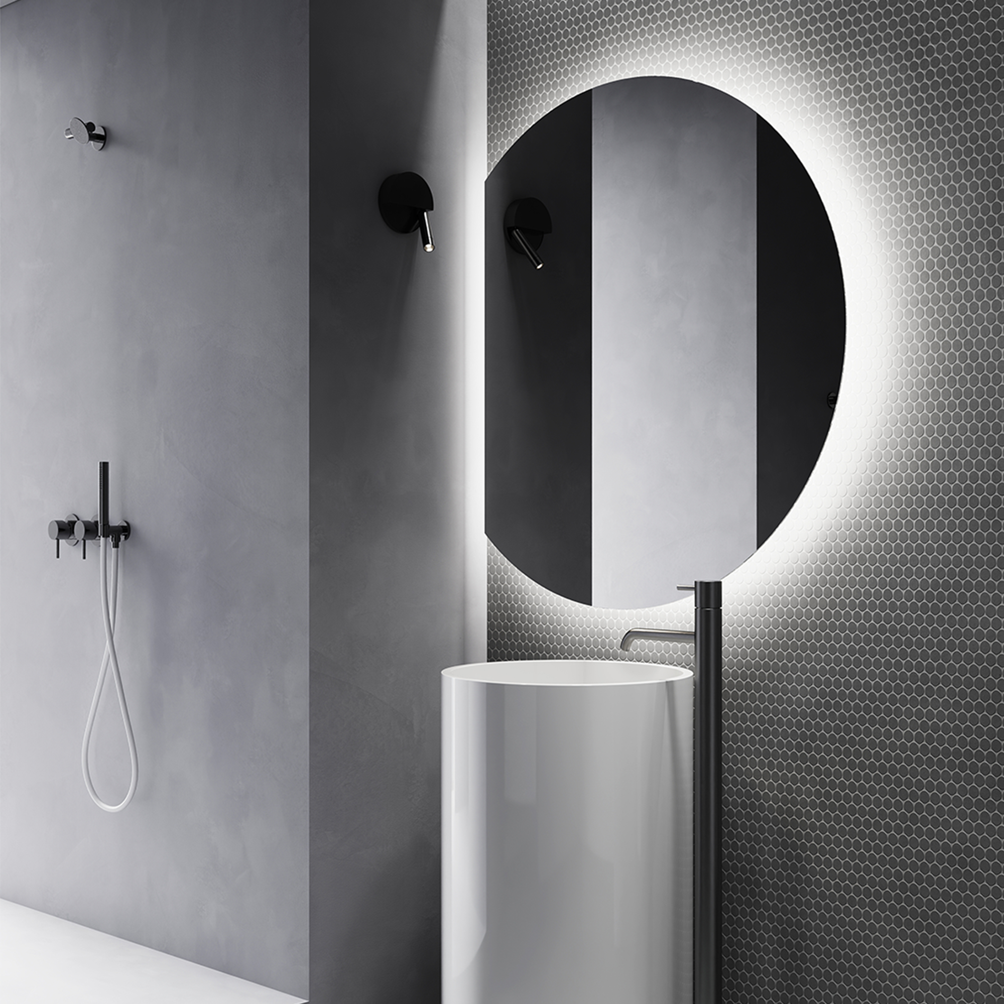 Slightly offset COMO mirror creating a dynamic aesthetic